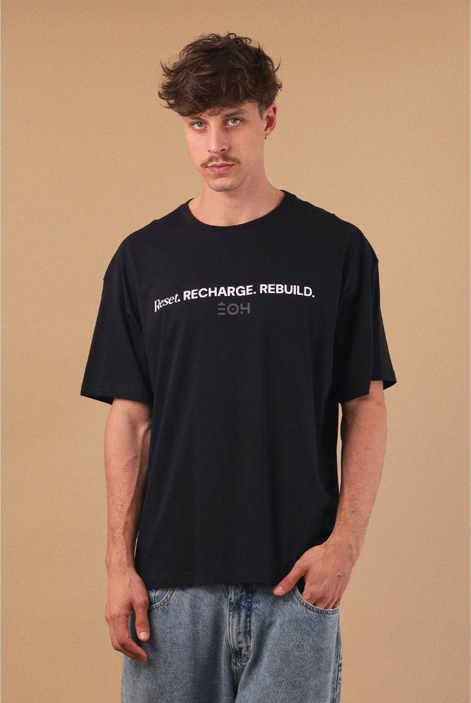 Camiseta Box Fit - Reset Recharge Rebuild