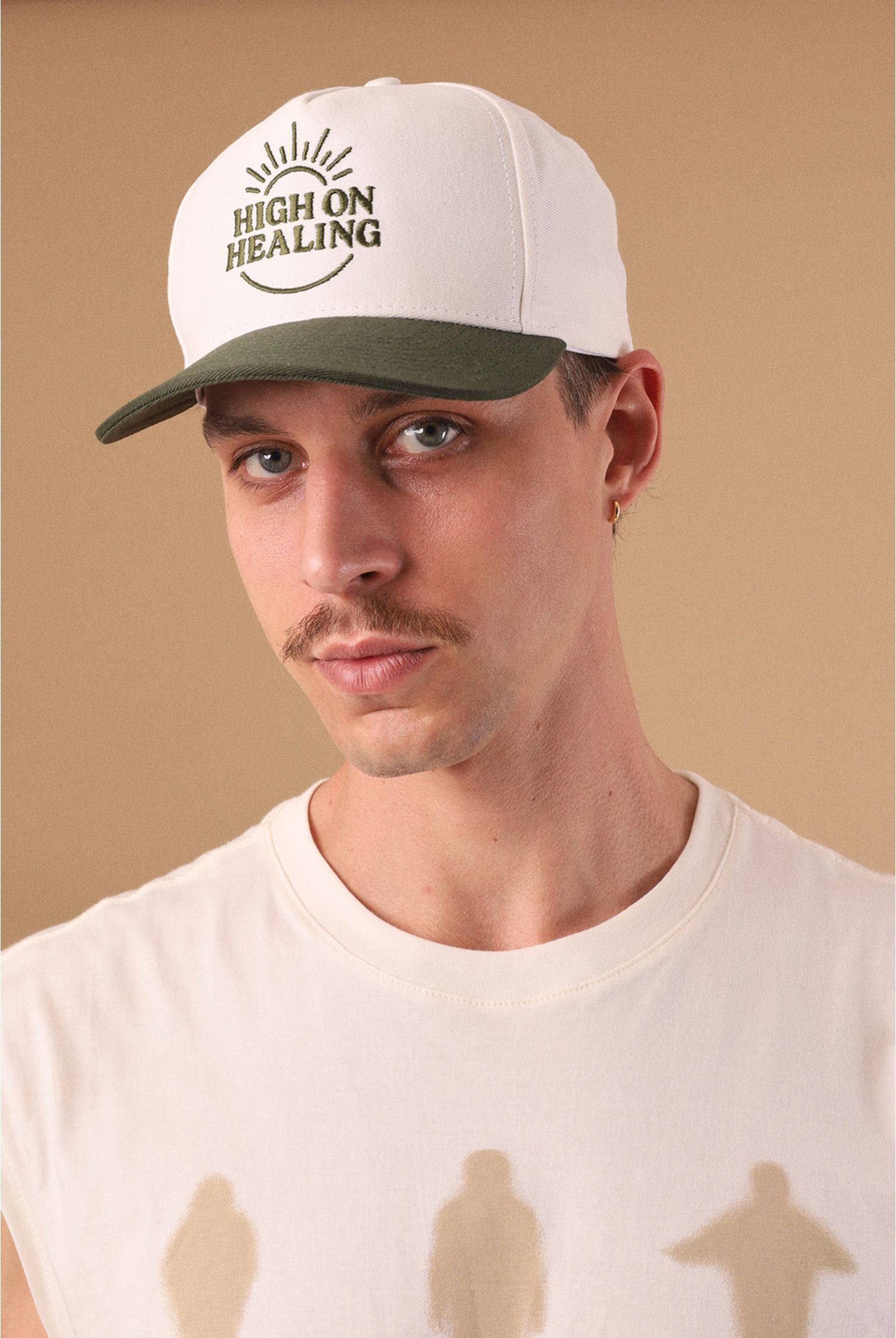 Boné Aba Curva - High on Healing